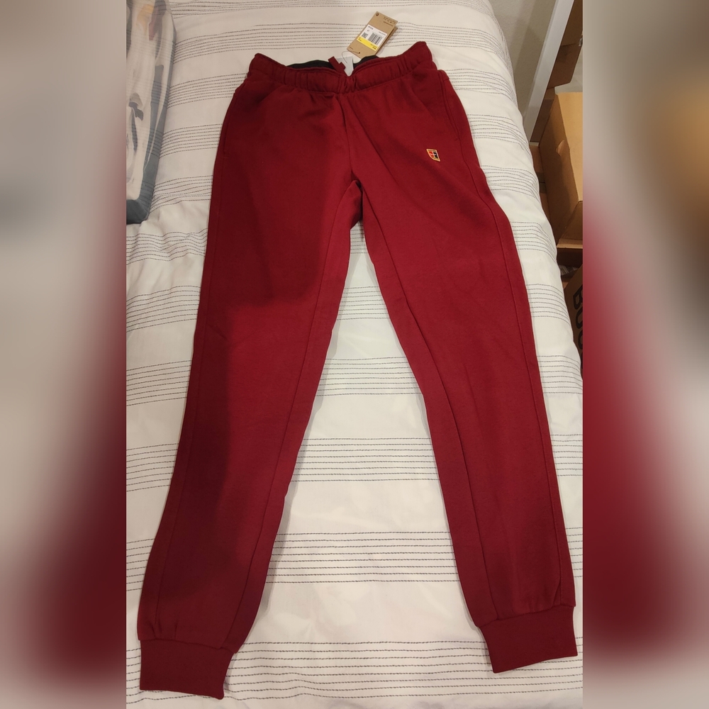 Nike Court Heritage - French Terry Tennis Pants Joggers - Red Dark Beetroot - SM